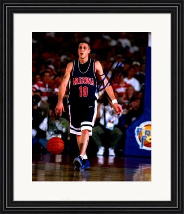 מייק ביבי חתימה 8x10 תמונה SC1 Matted & Framed - תמונות NBA עם חתימה